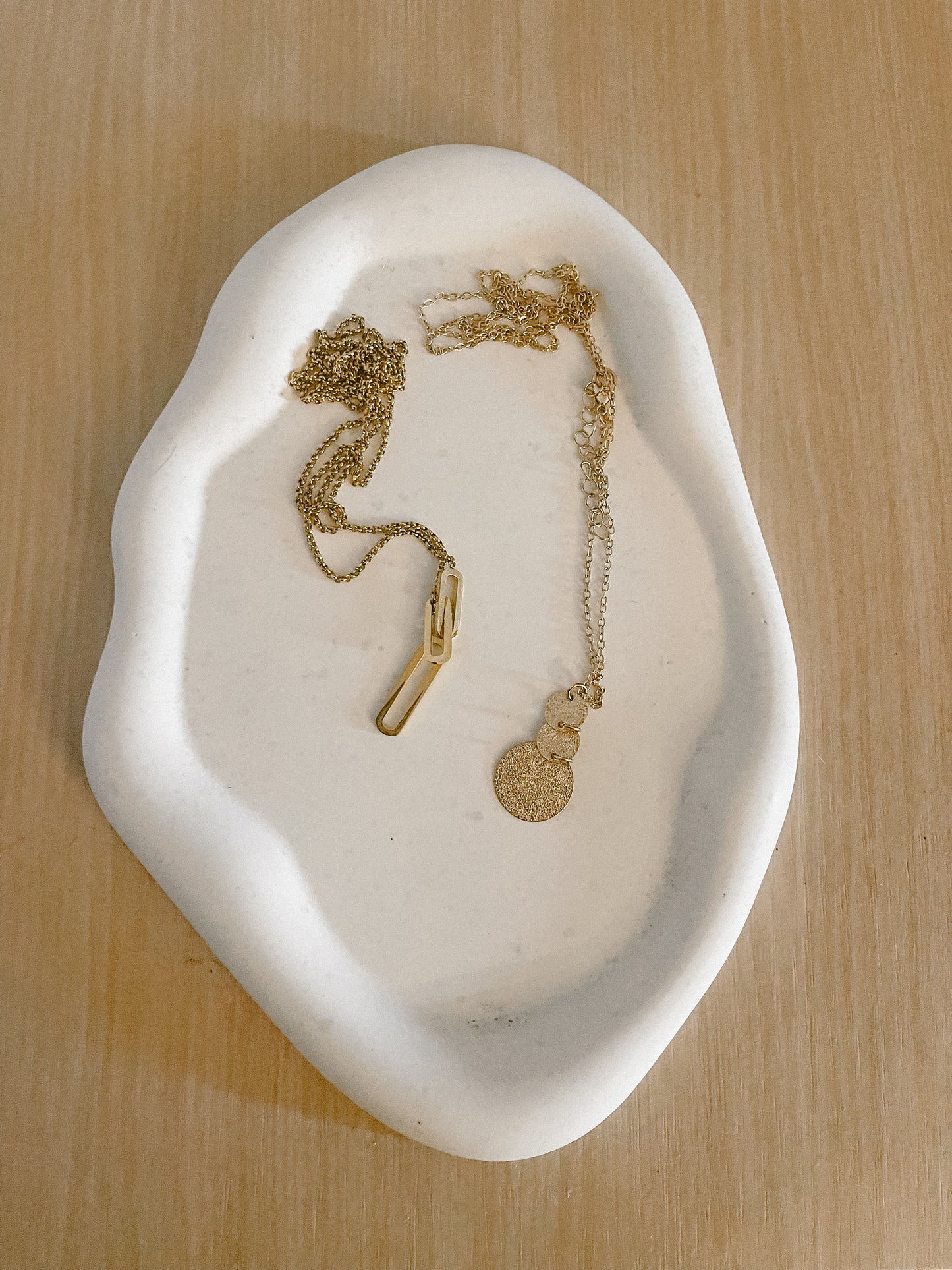 Trinket dish 'Curves' wit