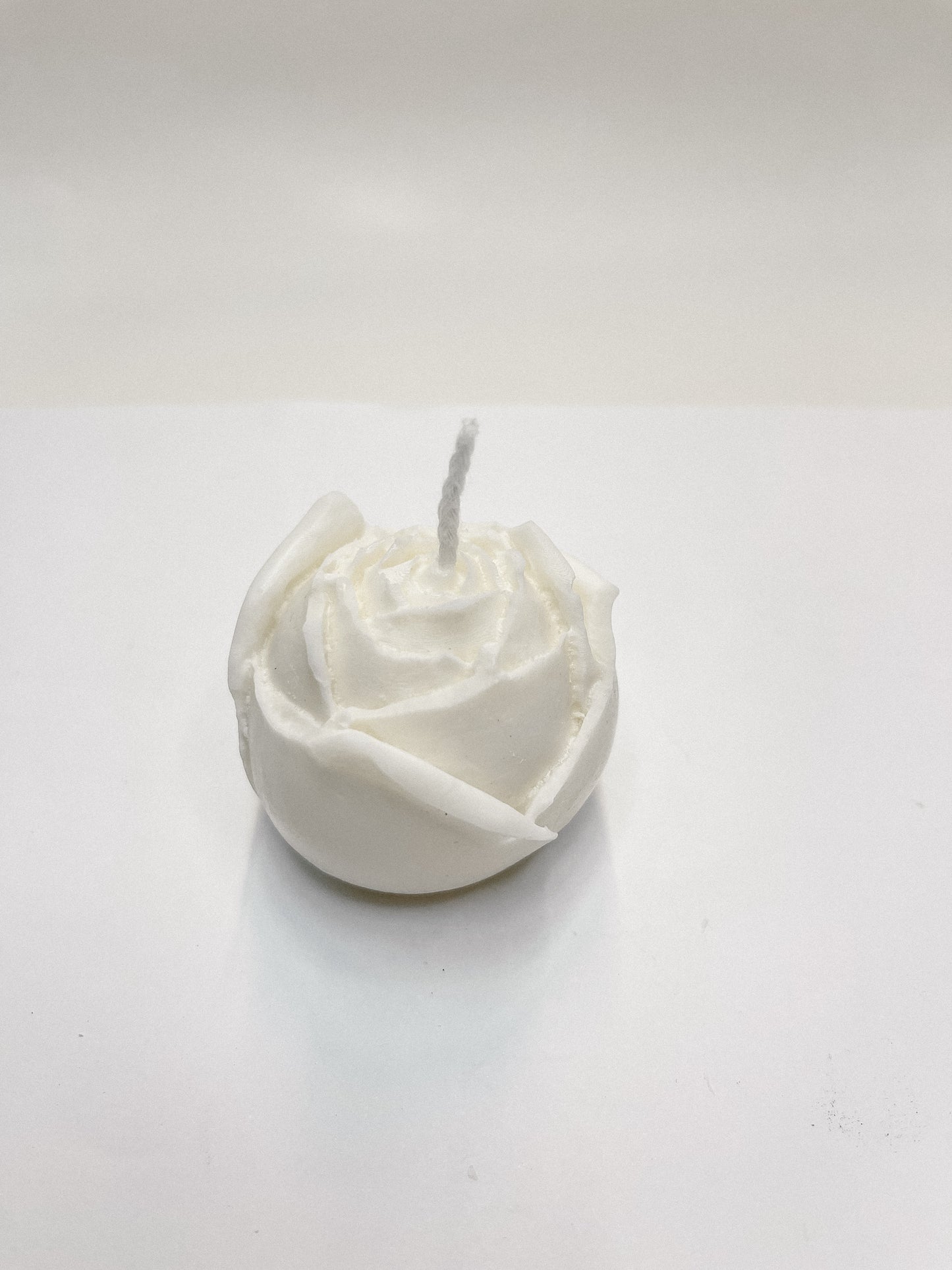 Medium single rose candle