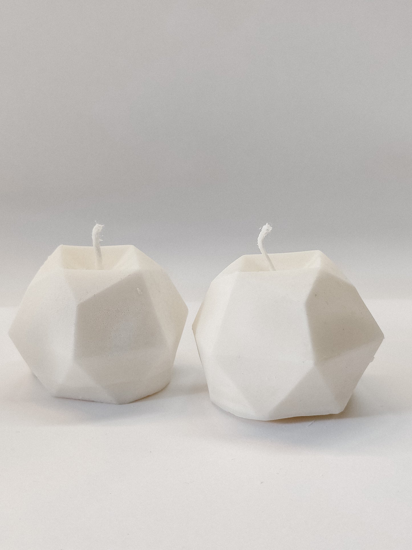 Set van 2 geometrische kaarsen